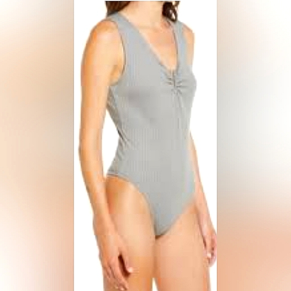 LOVE, FIRE RIBBED THONG BACK BODY SUIT.     NWT.             MEDIUM - Picture 3 of 8